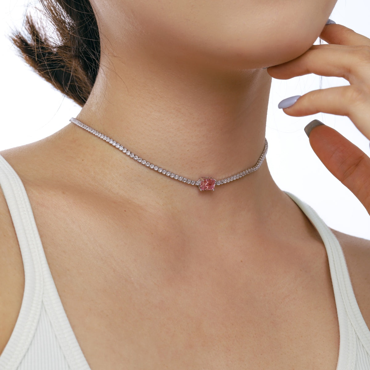 Pomuse 2.0 carat Ornate Emerald Cut Necklace