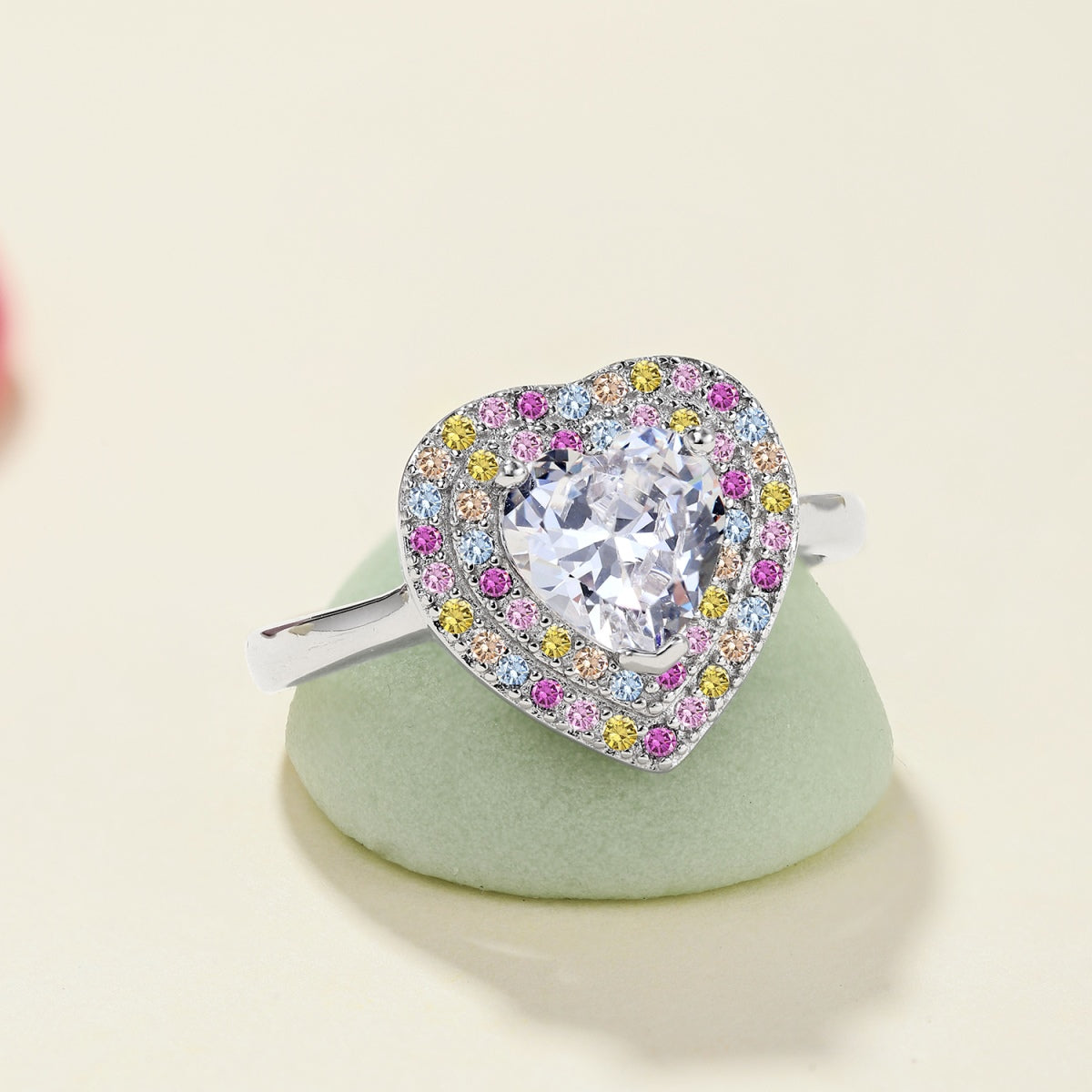 Pomuse Delicate Ebullient Heart Shape Wedding Ring