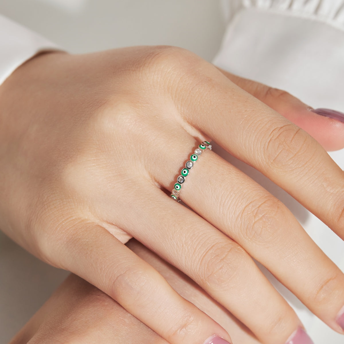Pomuse Sparkling Vibrant Round Shape Daily Ring