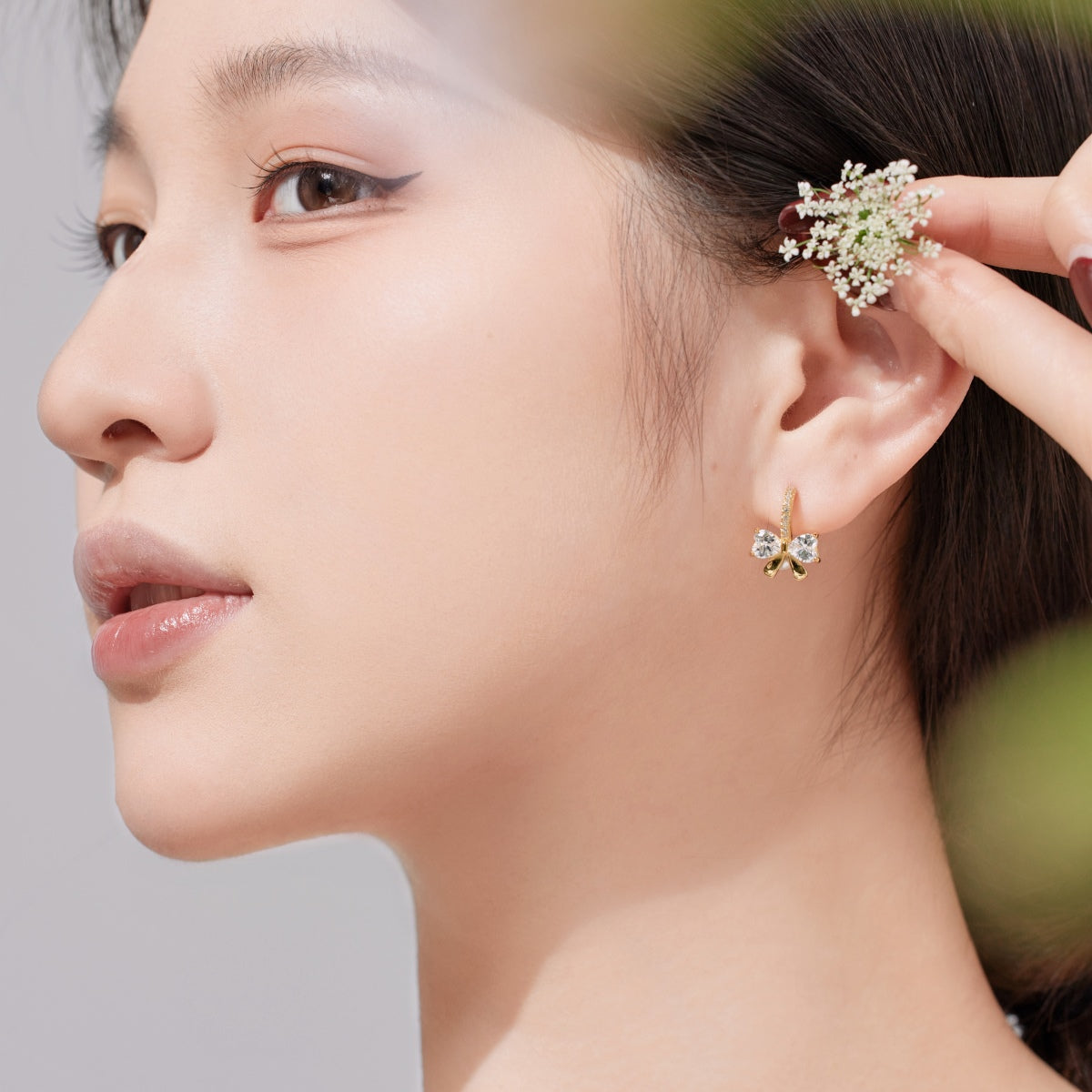 Pomuse – Exquisite Ohrringe mit herzförmigem Schleifendesign