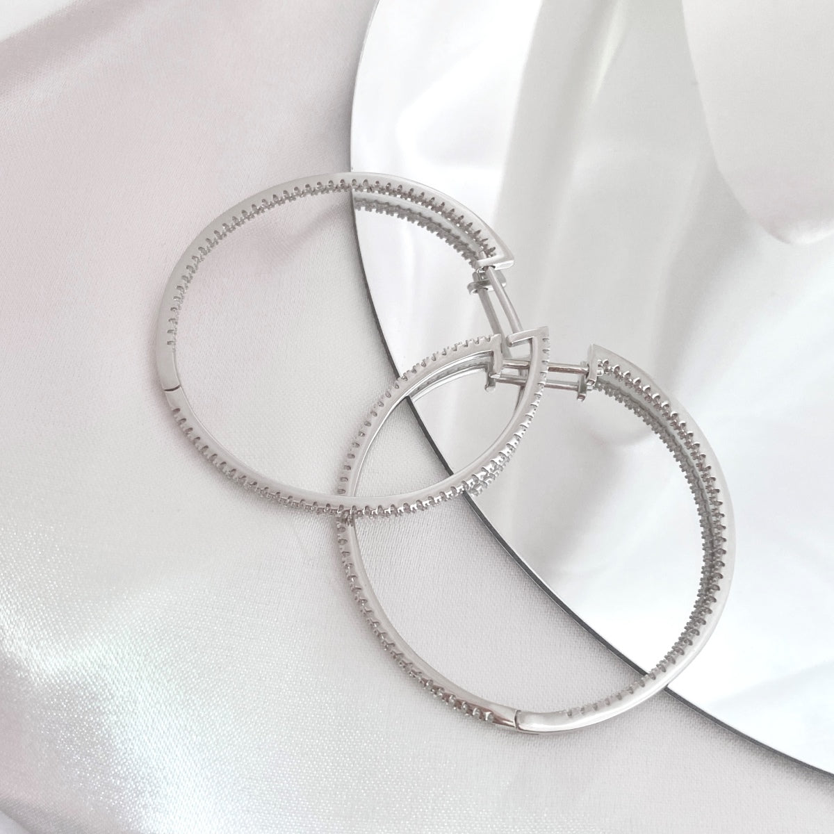 Pomuse Popular Large Hoop Earrings