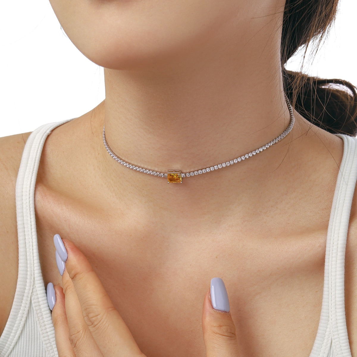 Pomuse 2.0 carat Ornate Emerald Cut Necklace