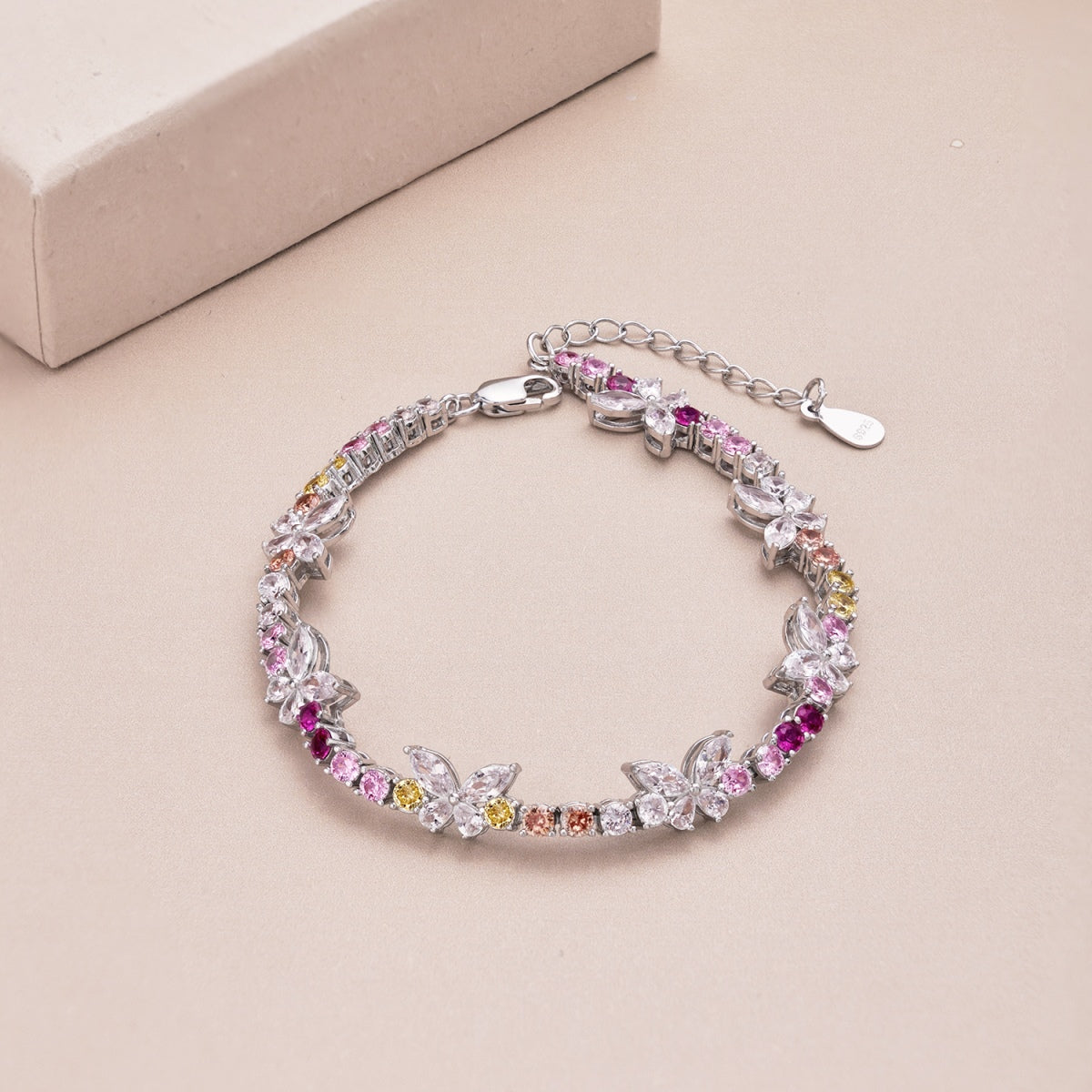 Pomuse Ornate Colorful Butterfly Shape Round Cut Daily Bracelet