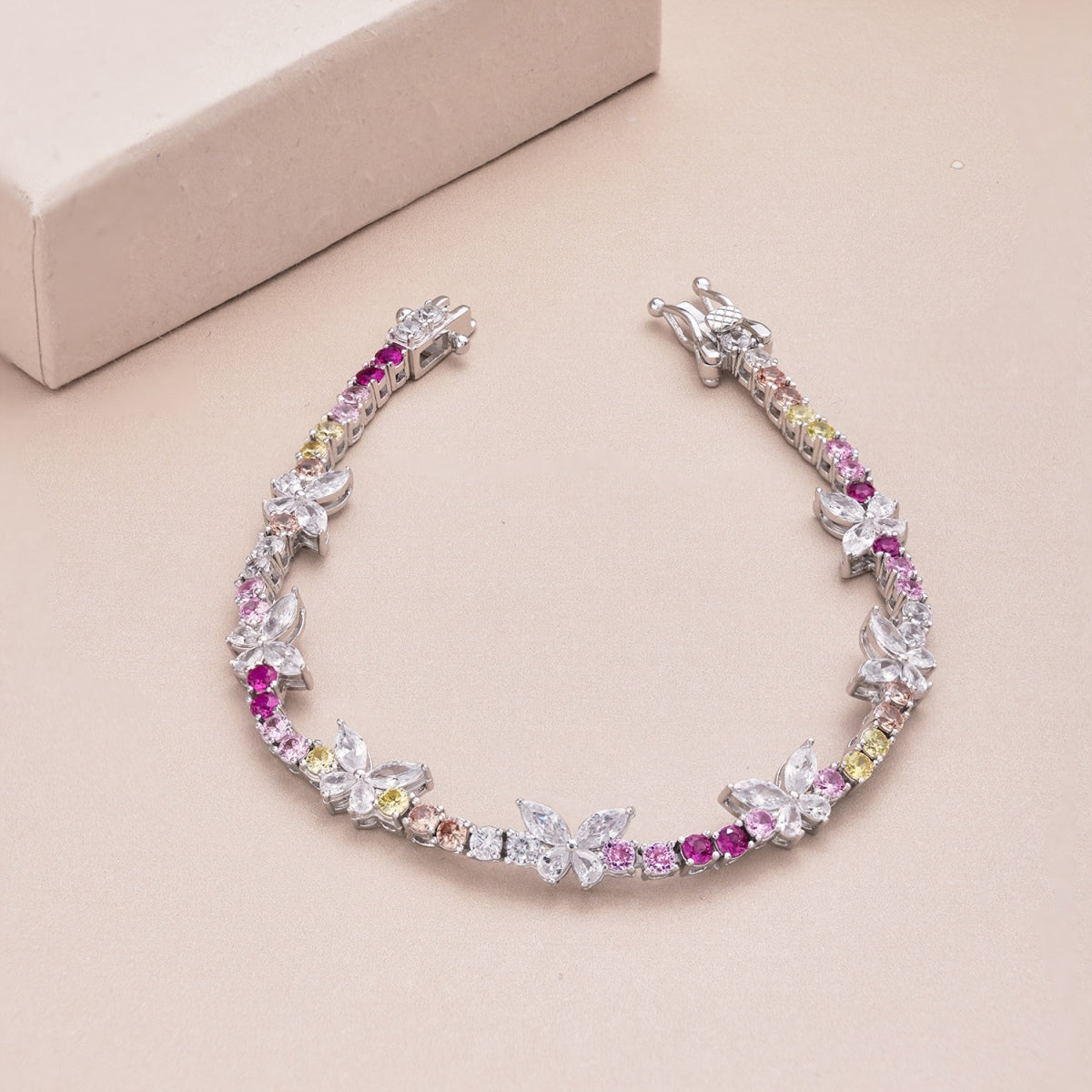 Pomuse Ornate Colorful Butterfly Shape Round Cut Daily Bracelet