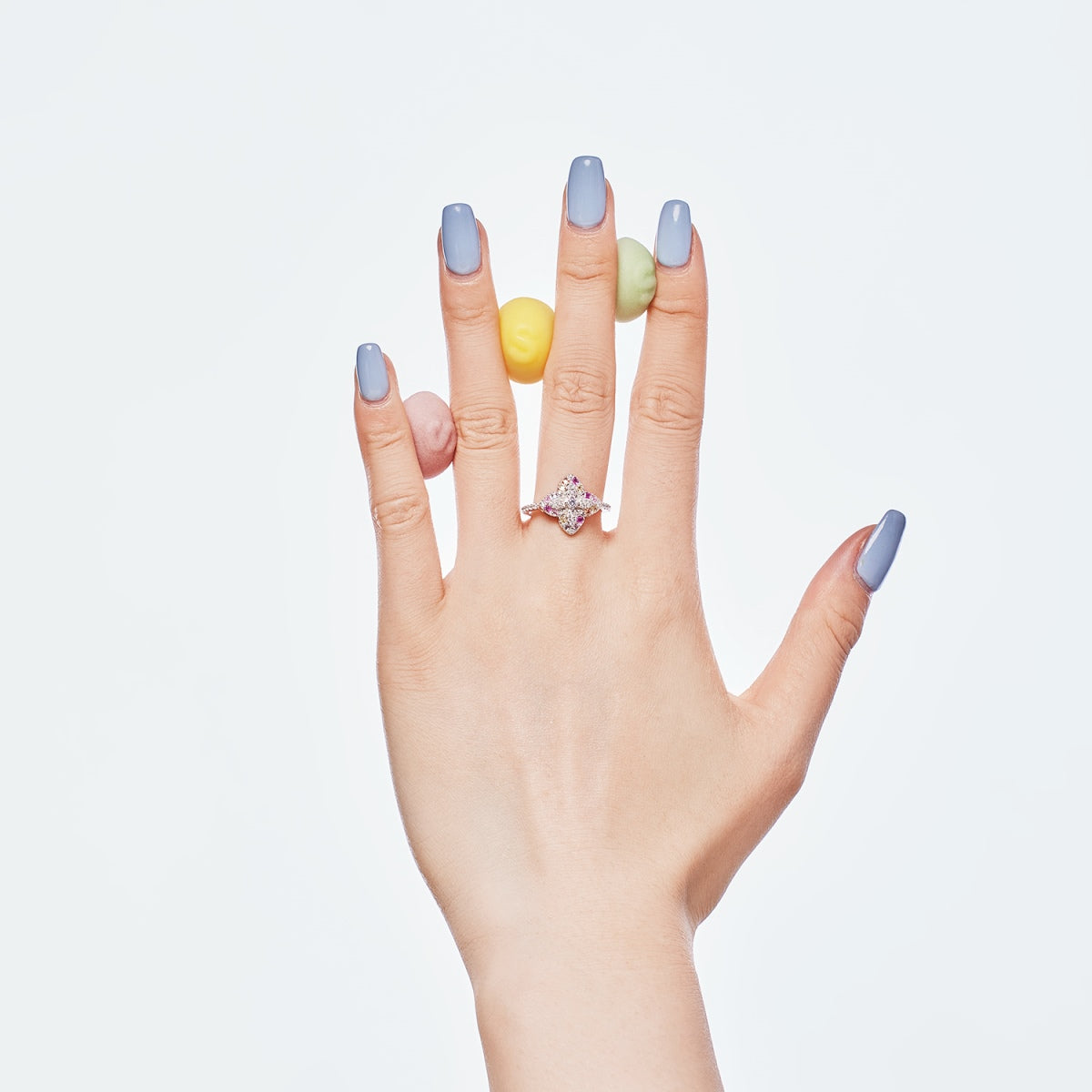 Pomuse Luxurious Colorful Flower Shape Banquet Ring