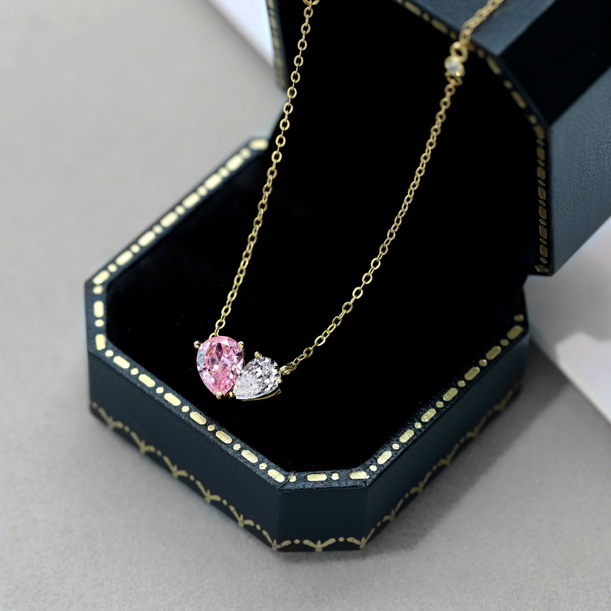 Pomuse Unique Heart Shape Necklace
