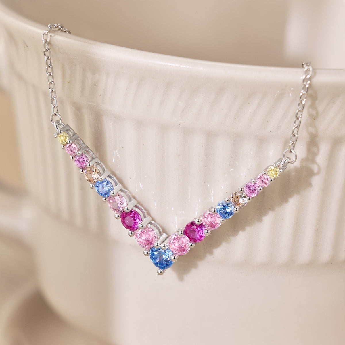 Pomuse Ornate Round Cut Necklace