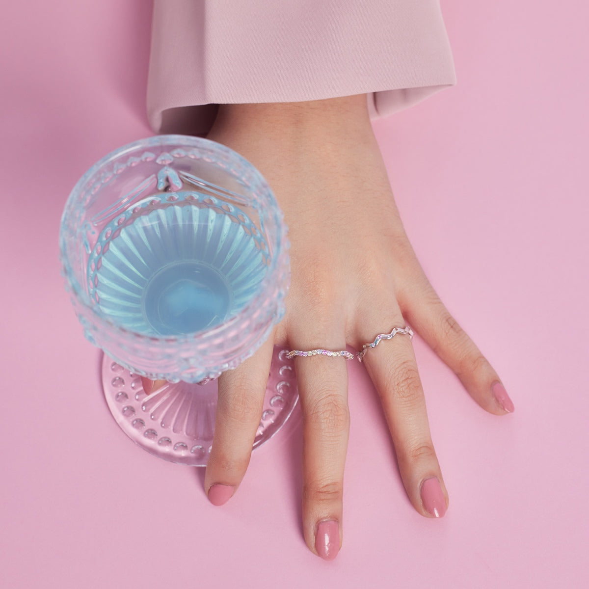 Pomuse Ornate Vibrant Round Cut Daily Ring