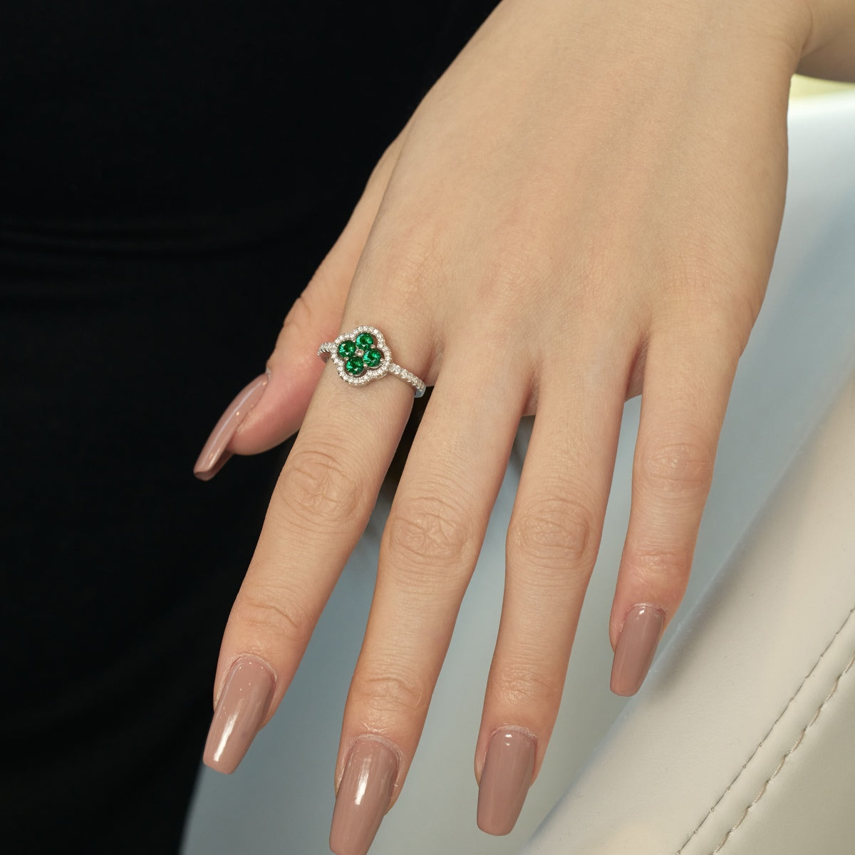 Pomuse Four Leaf Clover Flower Design Ring