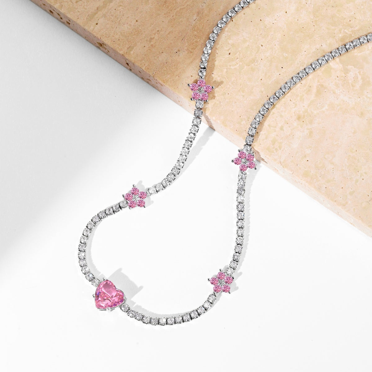 Pomuse Dazzling Pink Heart Flower Necklace