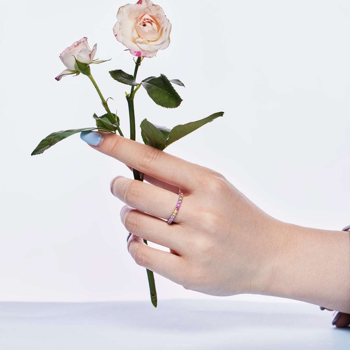 Pomuse Dazzling Resplendent Round Cut Party Ring