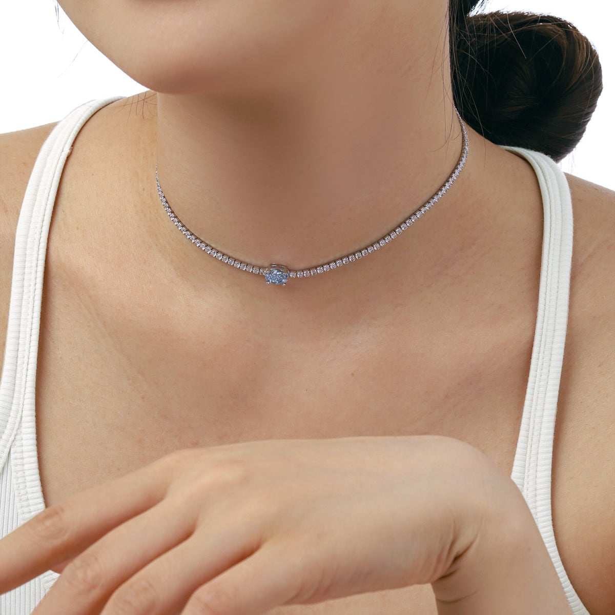 Pomuse 1.0 Carat Shining Oval Cut Necklace