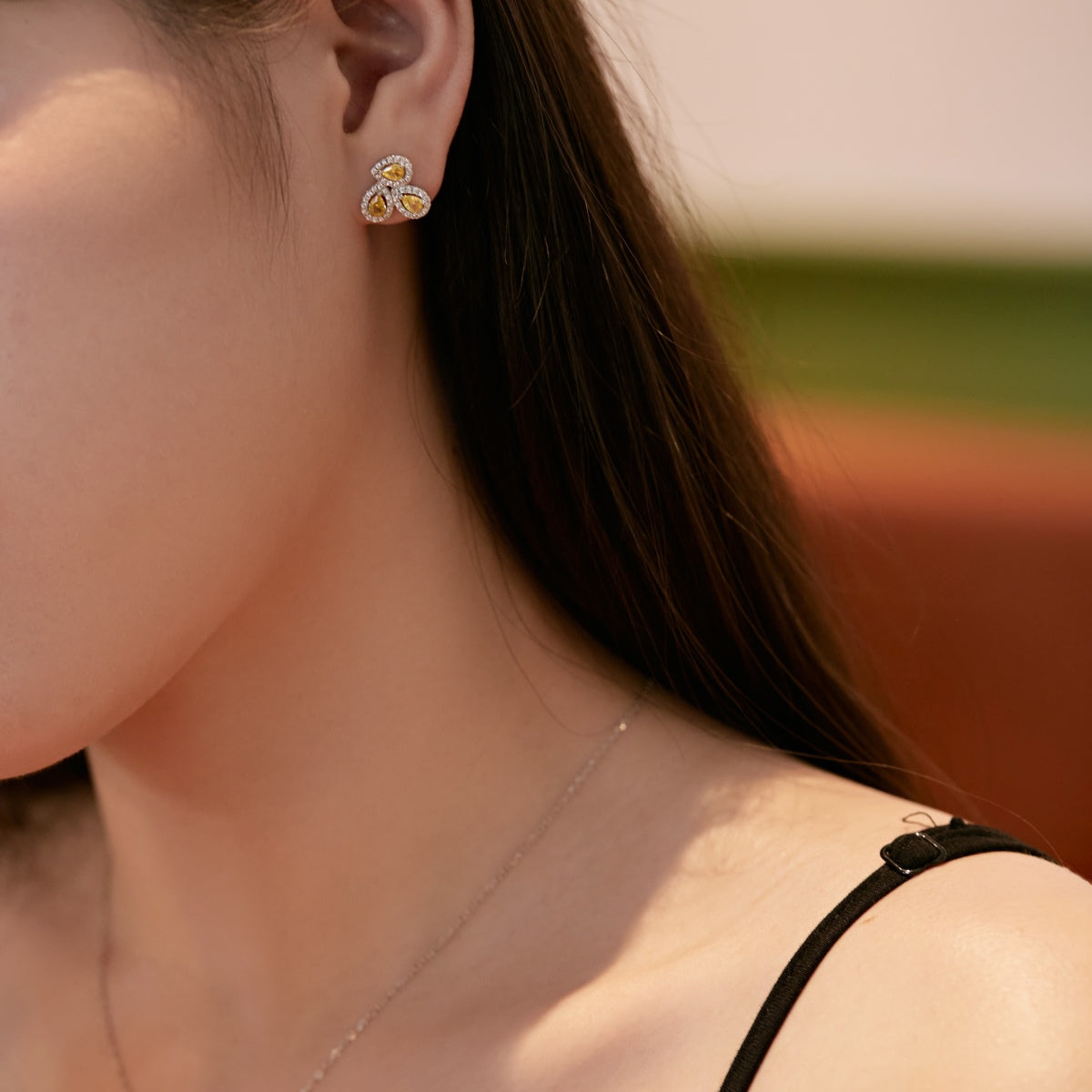 Pomuse Ornate Flower Shape Pear Cut Lover Earrings