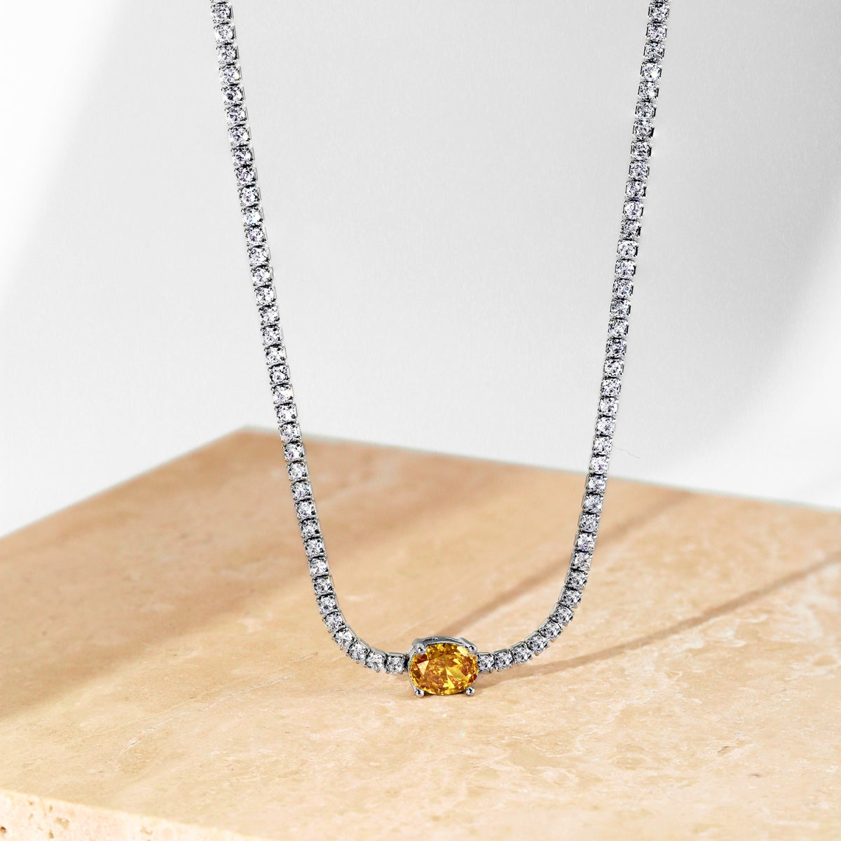 Pomuse 1.0 Carat Shining Oval Cut Necklace