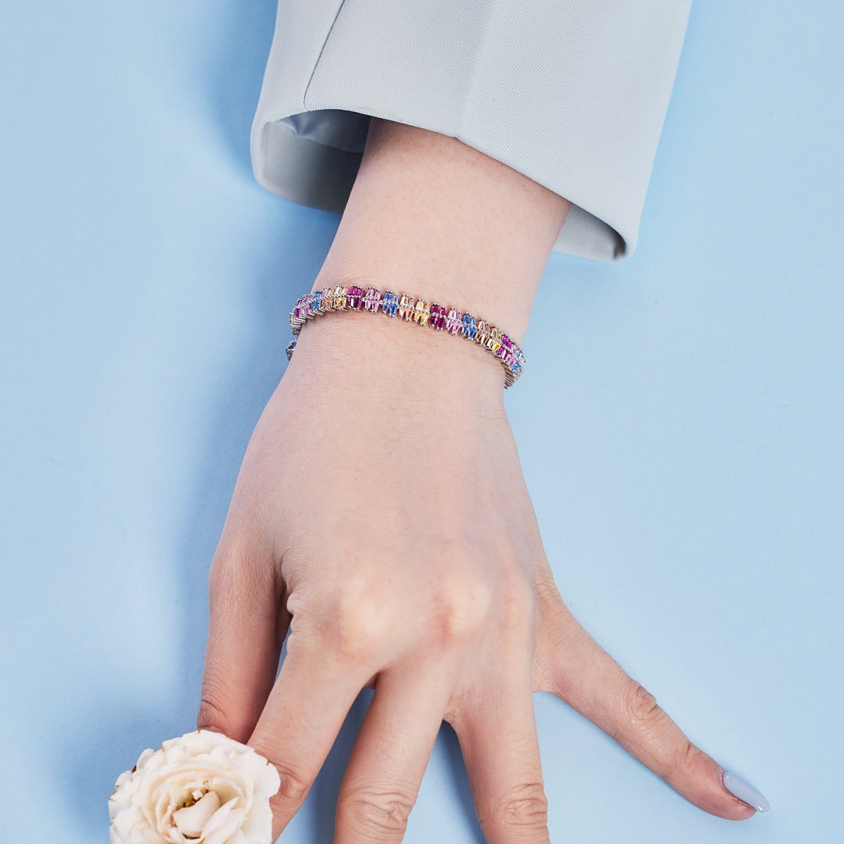 Pomuse Sparkling Exquisite Multi Cut Party Bracelet