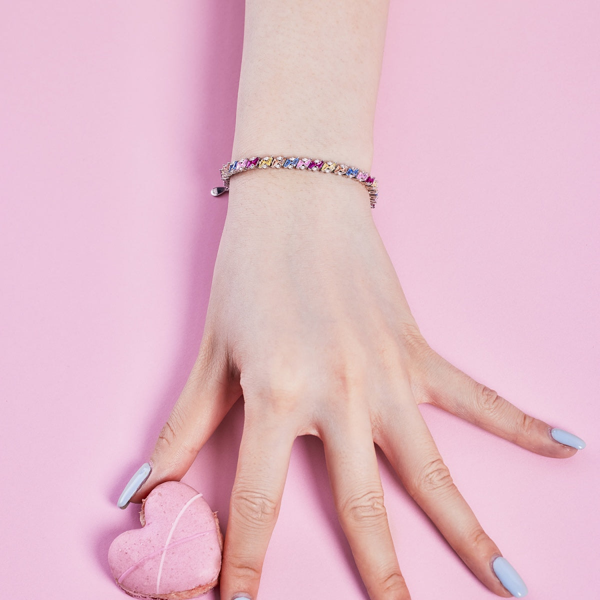 Pomuse Ornate Sparkling Multi Cut Party Bracelet