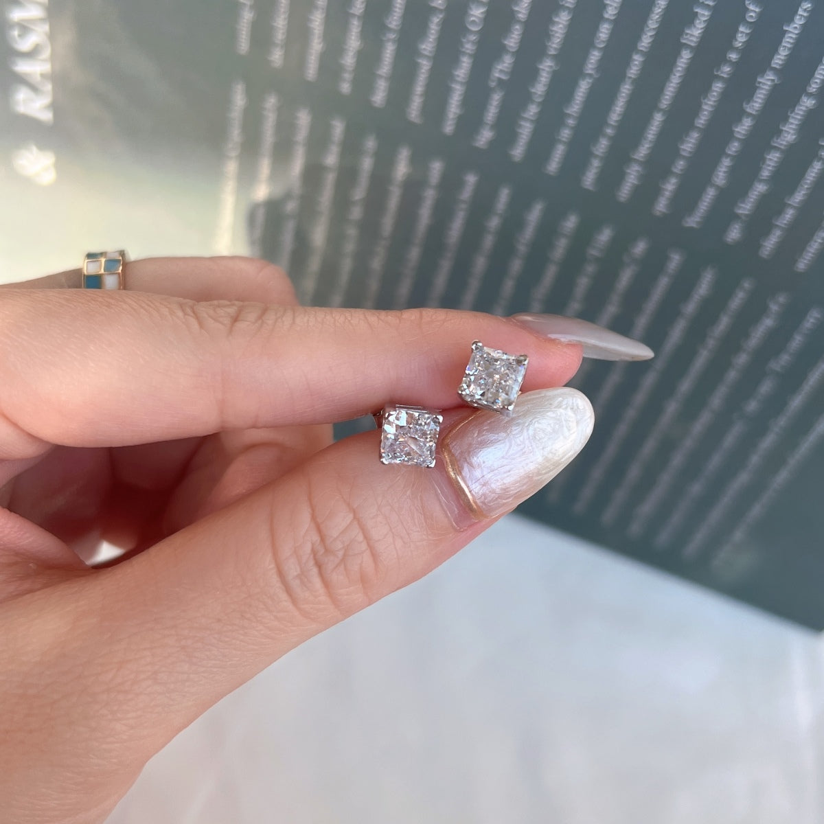 Pomuse 1.0 Carat Radiant Princess Cut Wedding Earrings
