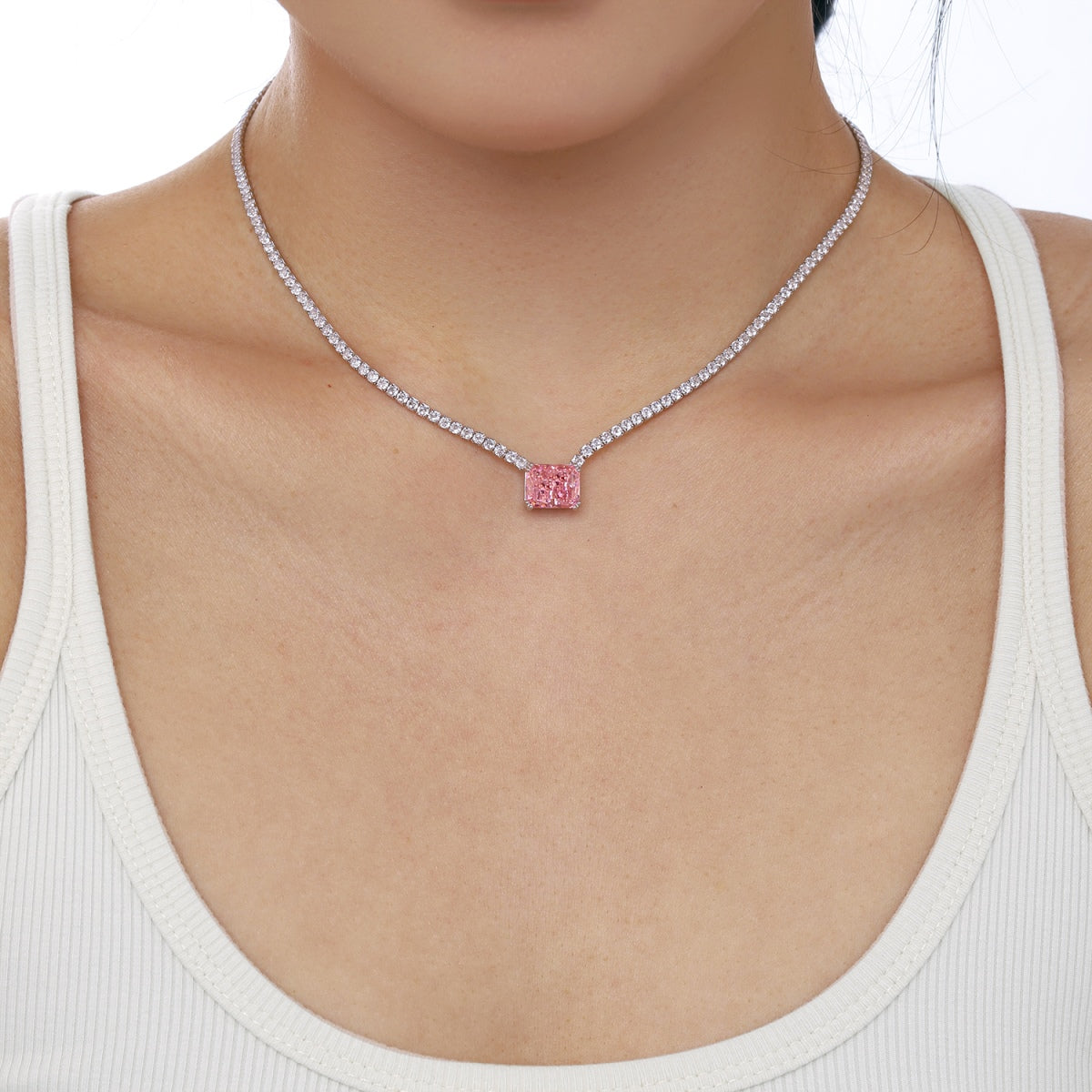Pomuse 4.0 Carat Elegant Radiant Cut Necklace