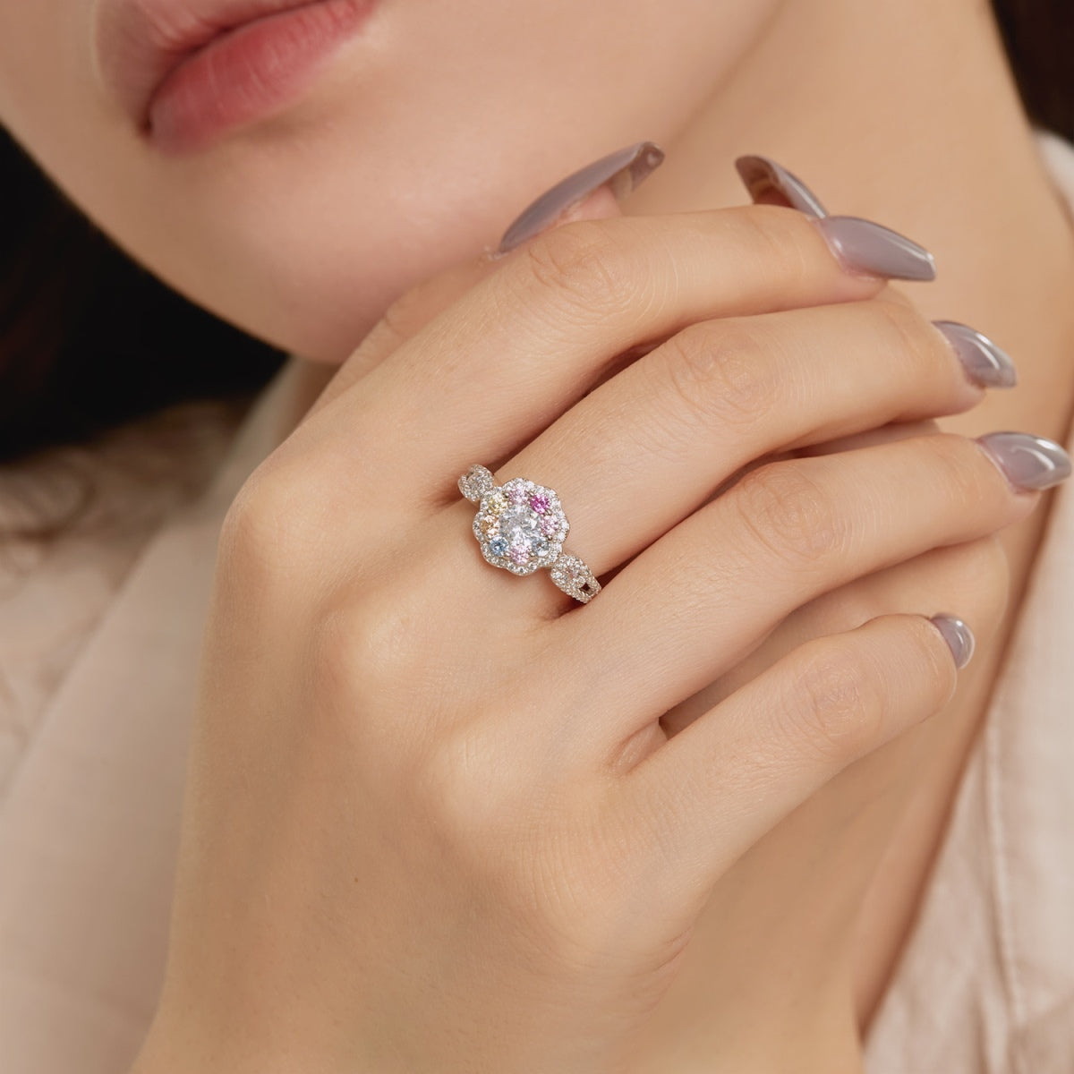 Pomuse Delicate Colorful Round Cut Flower Shape Wedding Ring