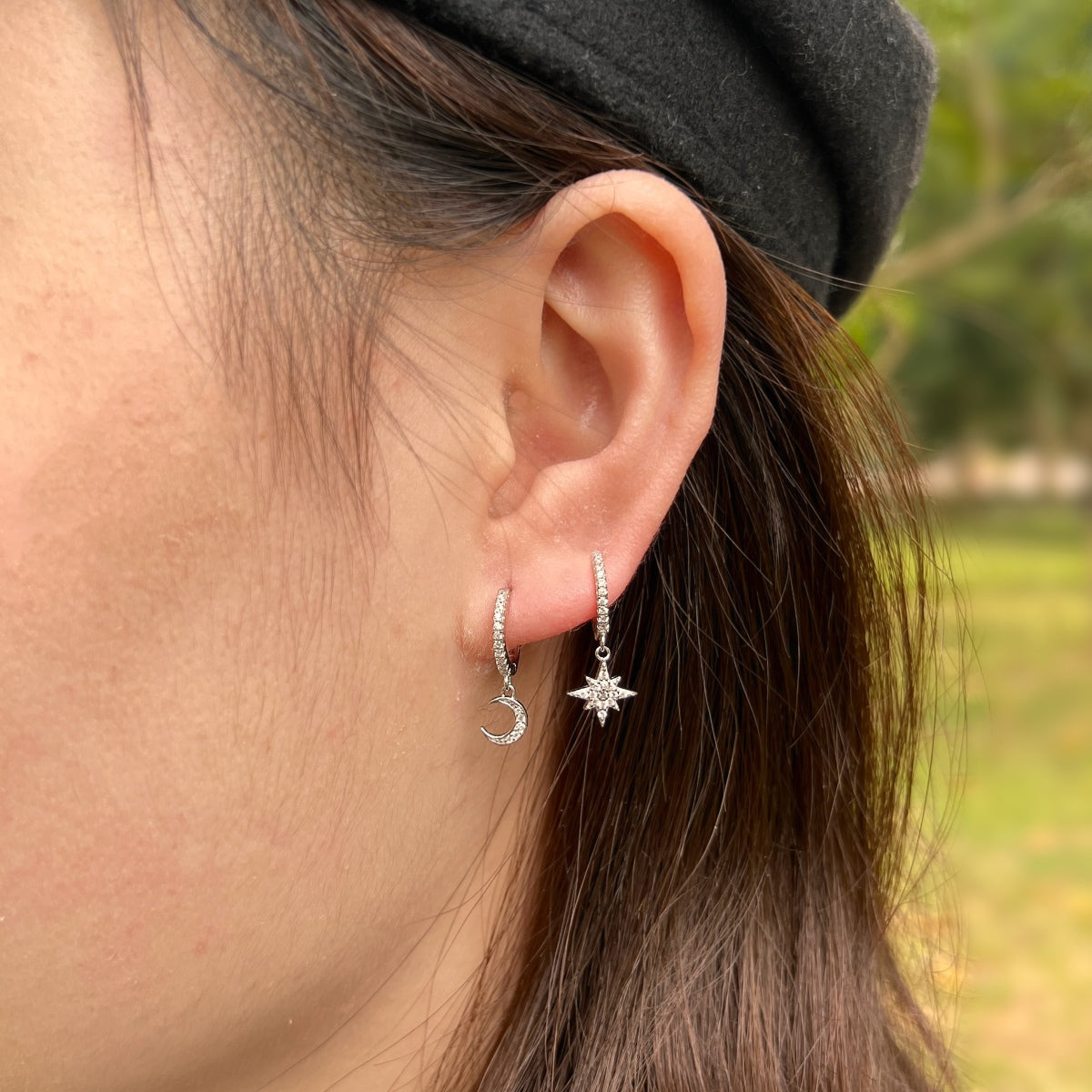 Pomuse Star and Moon Asymmetric Earrings