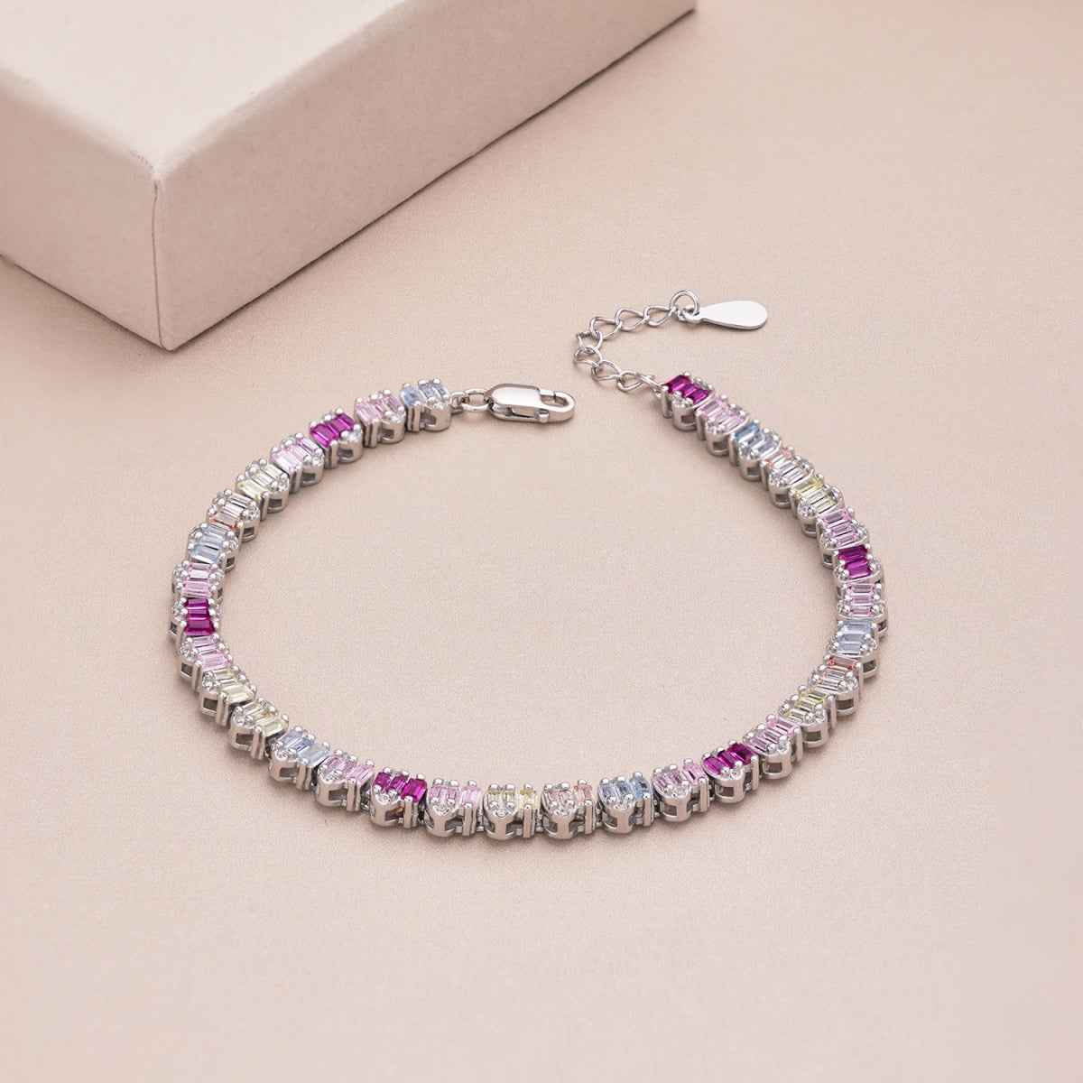 Pomuse Delicate Colorful Emerald Cut Party Bracelet
