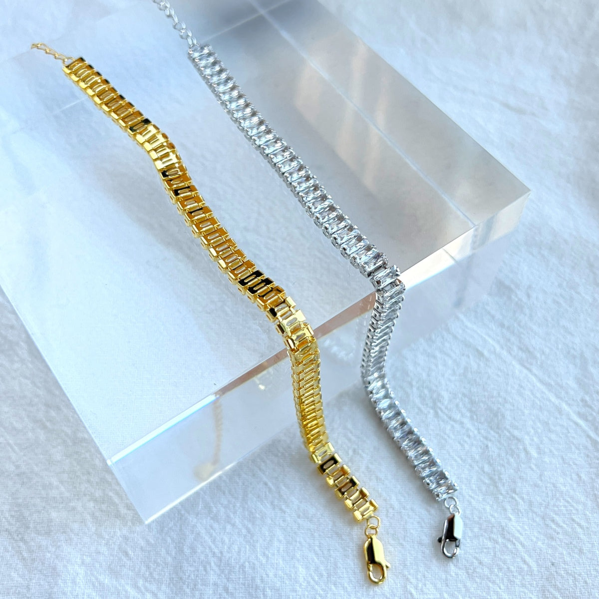 Pomuse Exquisites Smaragdschliff-Tagesarmband