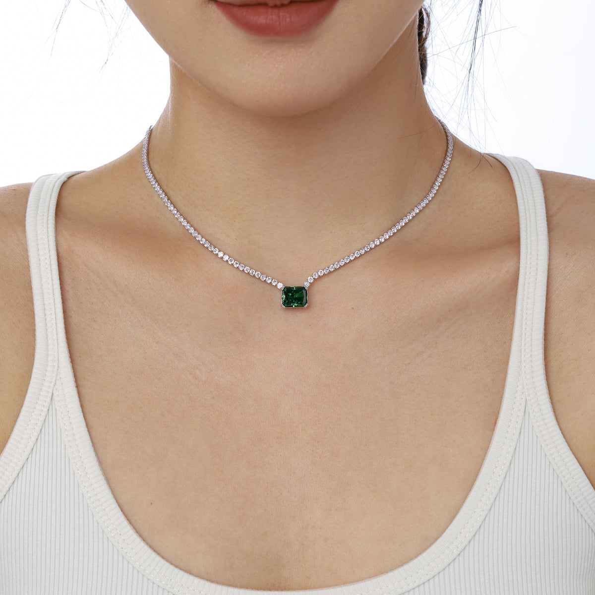 Pomuse 4.0 Carat Elegant Radiant Cut Necklace