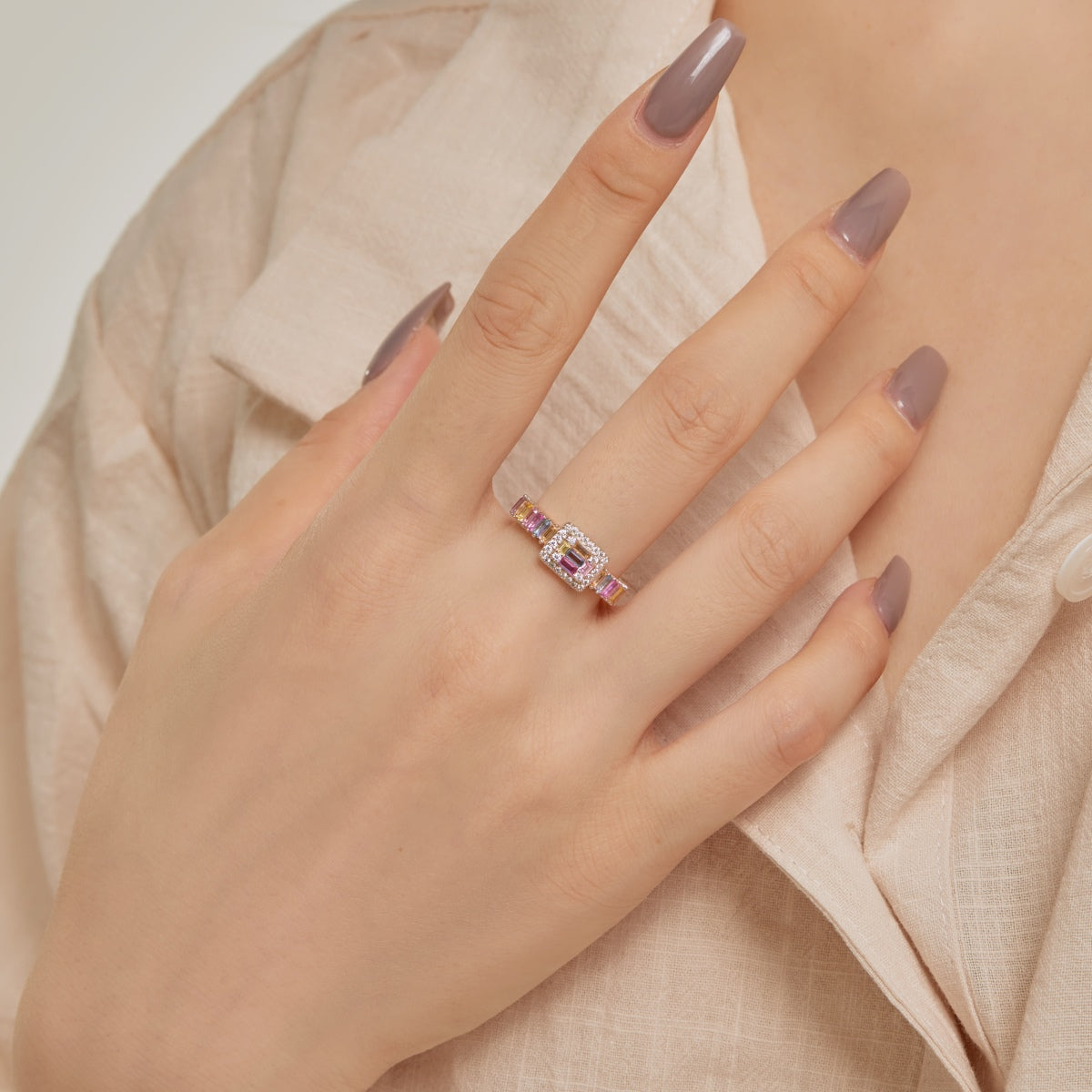 Pomuse – Exquisiter, farbenfroher Partyring im Radiantschliff