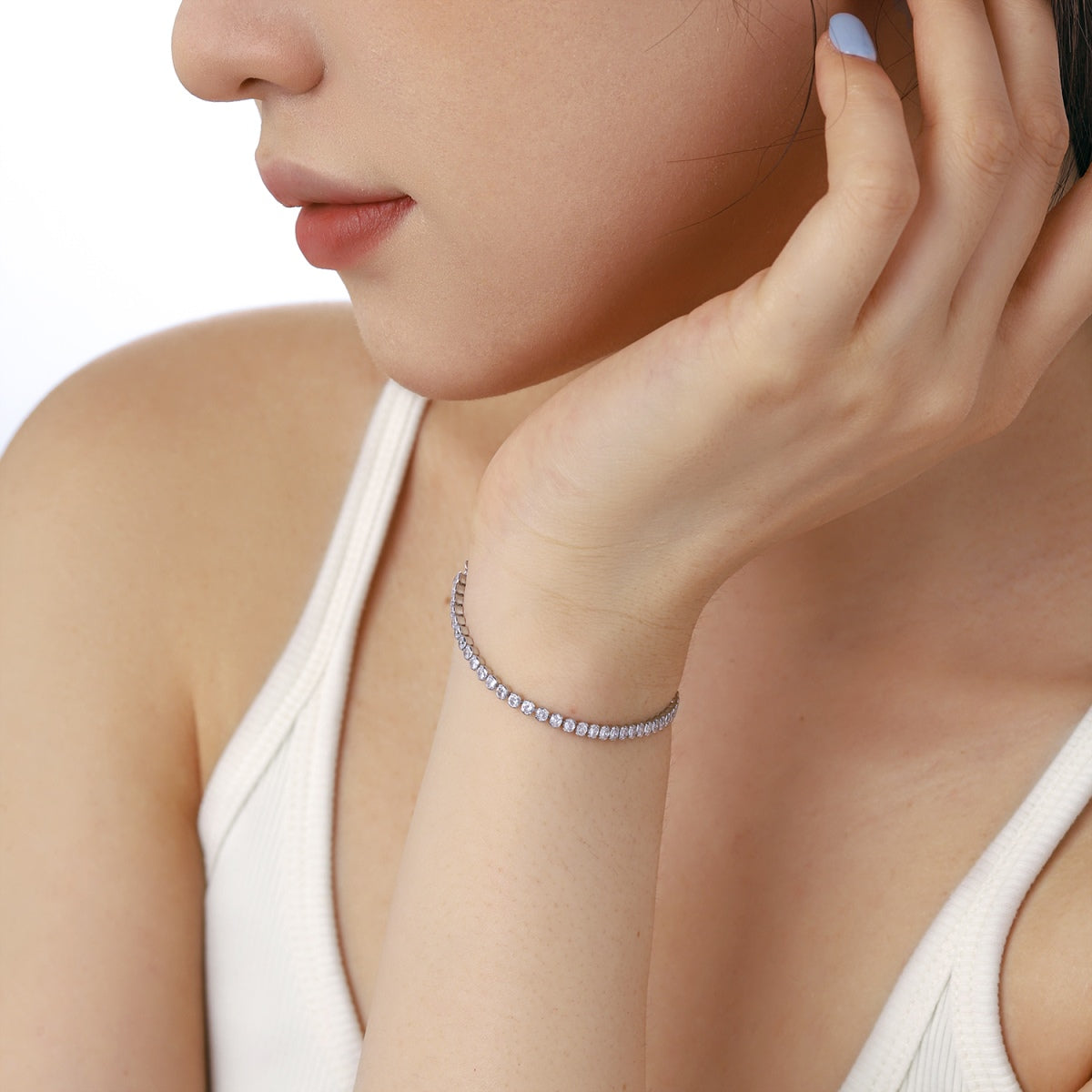 Pomuse Dazzling Sparkling Round Cut Daily Bracelet