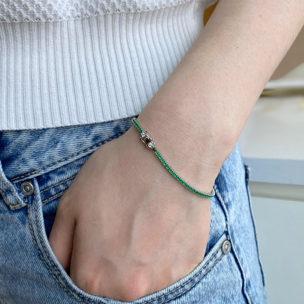 Pomuse Dazzling Colorful Round Cut Daily Bracelet