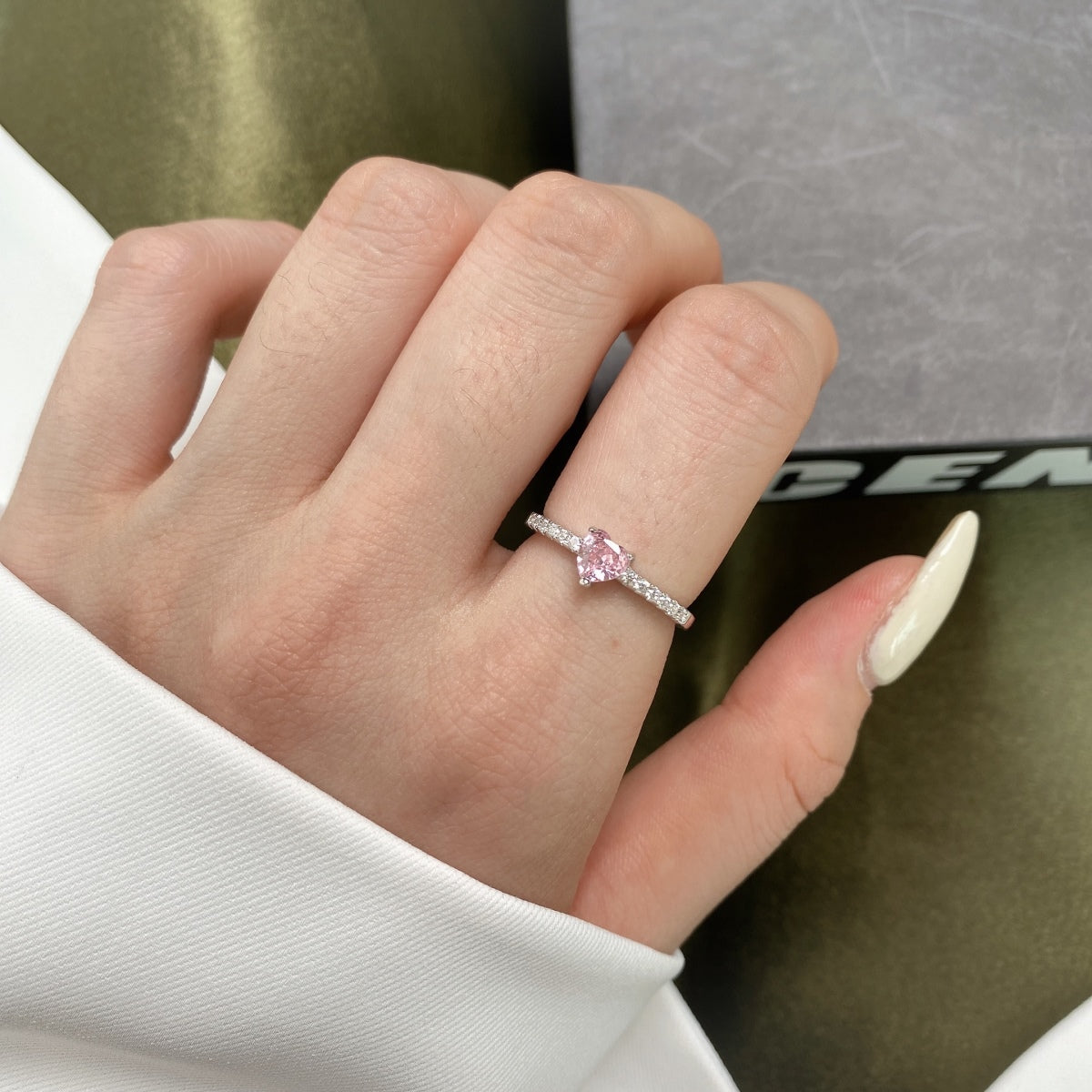 Pomuse 0.5 Carat CaratEternity Charming Heart Shape Lover Ring