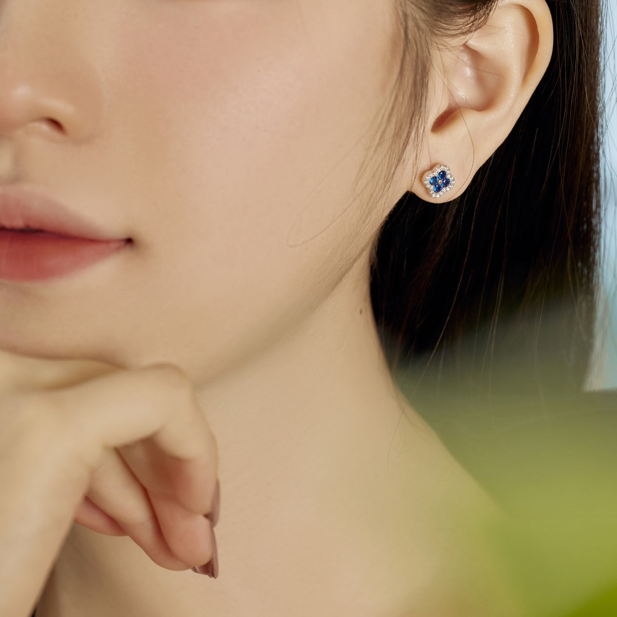 Pomuse Four-Leaf Clover Flower Shaped Earrings