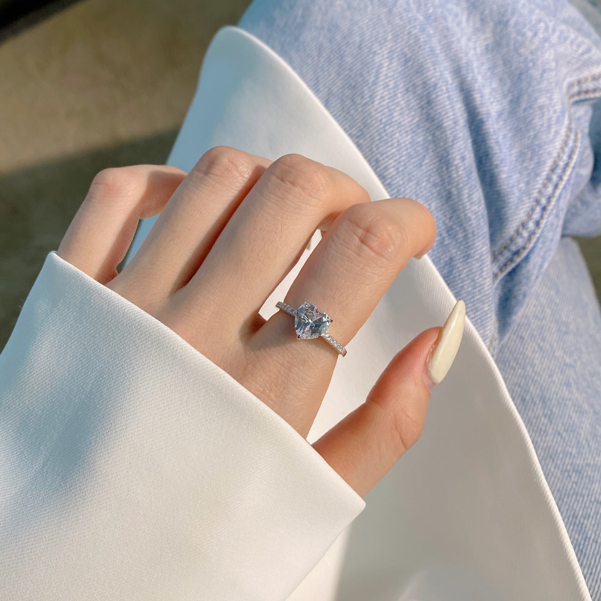 Pomuse 2.0 Carat Dazzling Lustrous Heart Cut Lover Ring