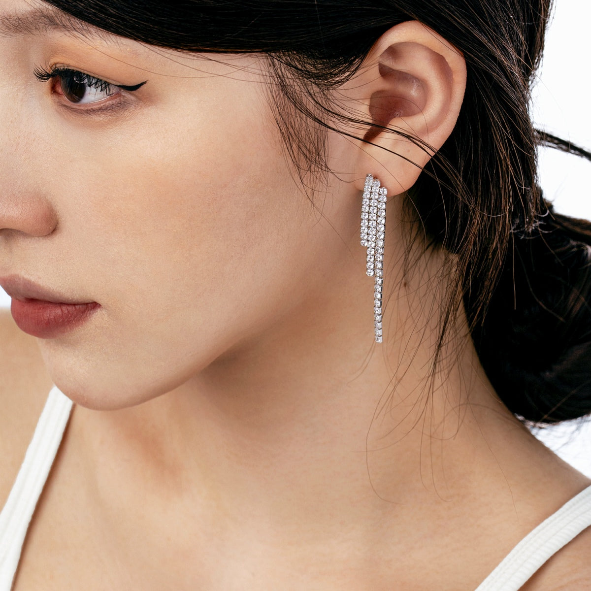Pomuse Luxurious Dainty Banquet Earrings