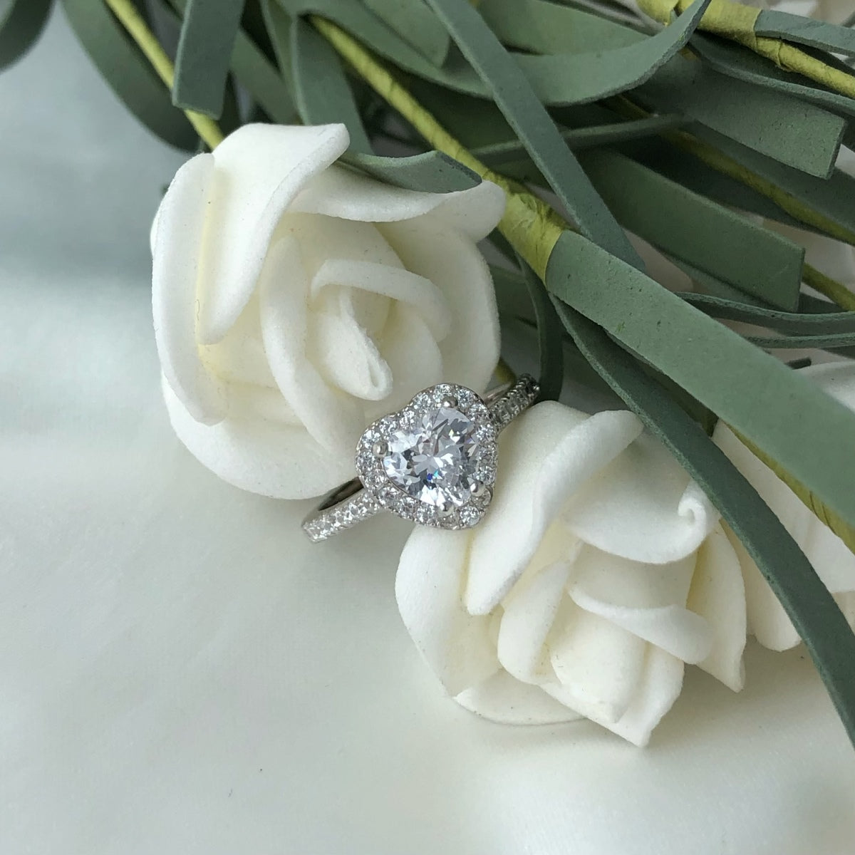 Pomuse Eternity Spritziger romantischer Herzring für Liebhaber