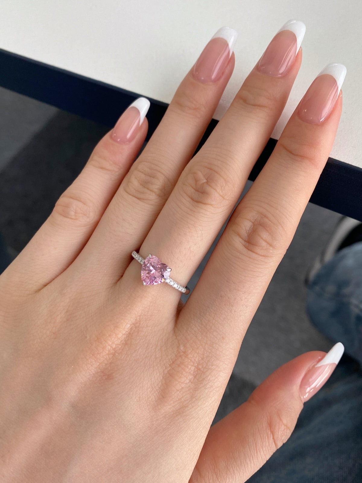 Pomuse 2.0 Carat Dazzling Lustrous Heart Cut Lover Ring
