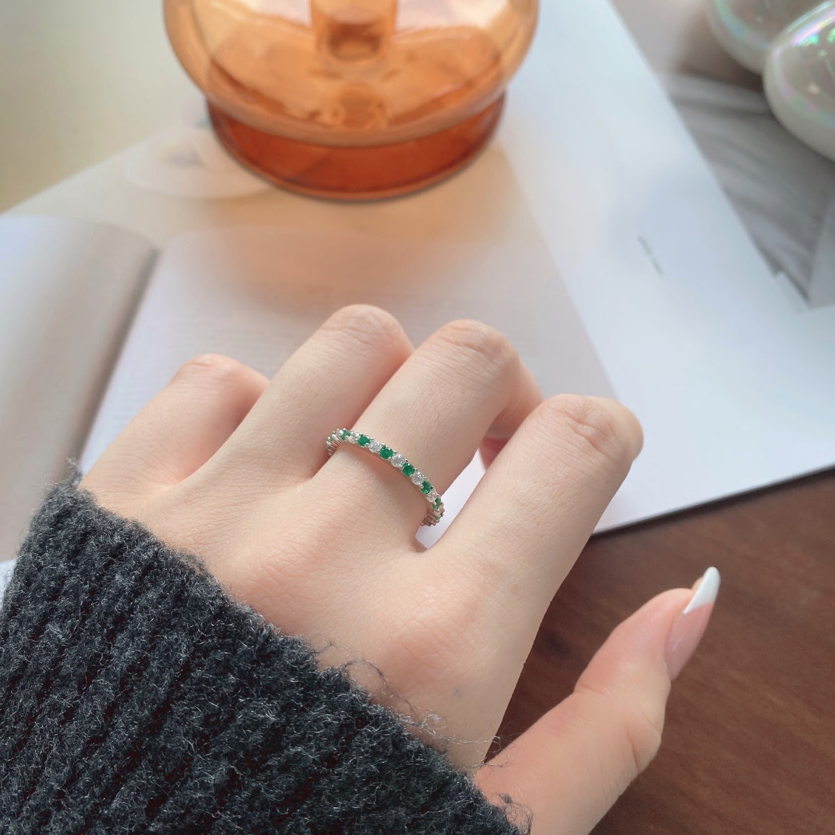 Pomuse – Exquisiter, farbenfroher Tennisring mit Rundschliff