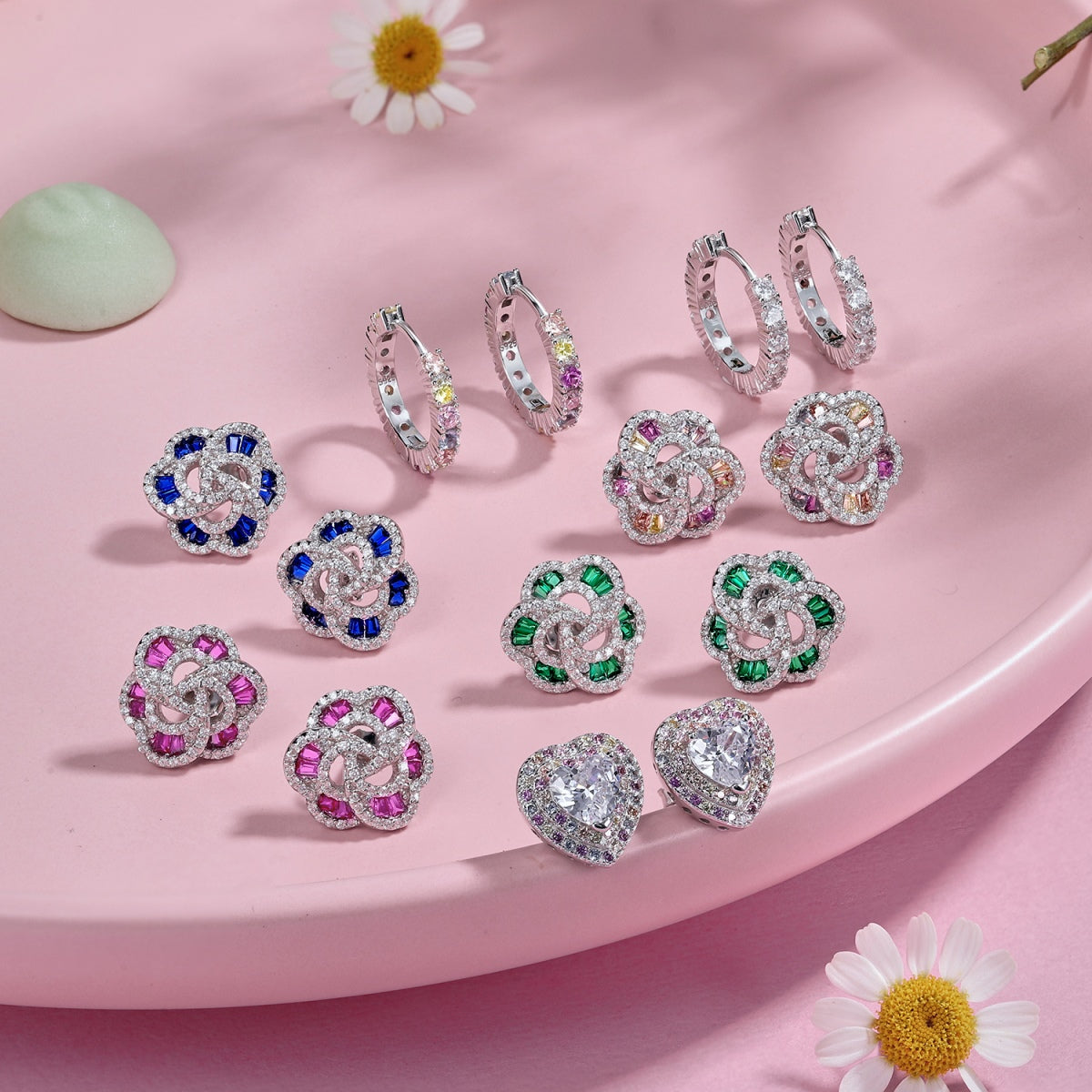Pomuse Dazzling Heart Shape Lover Earrings