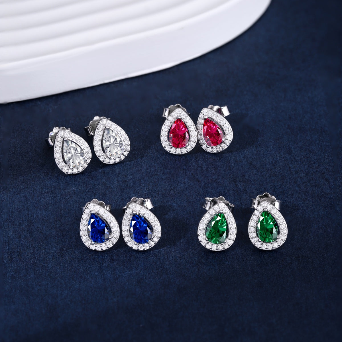 Pomuse Luxurious Water Drop Shape Earrings