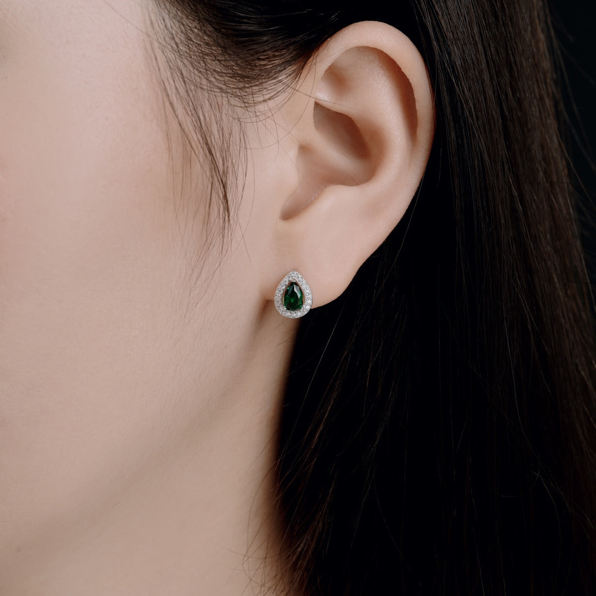 Pomuse Luxurious Water Drop Shape Earrings
