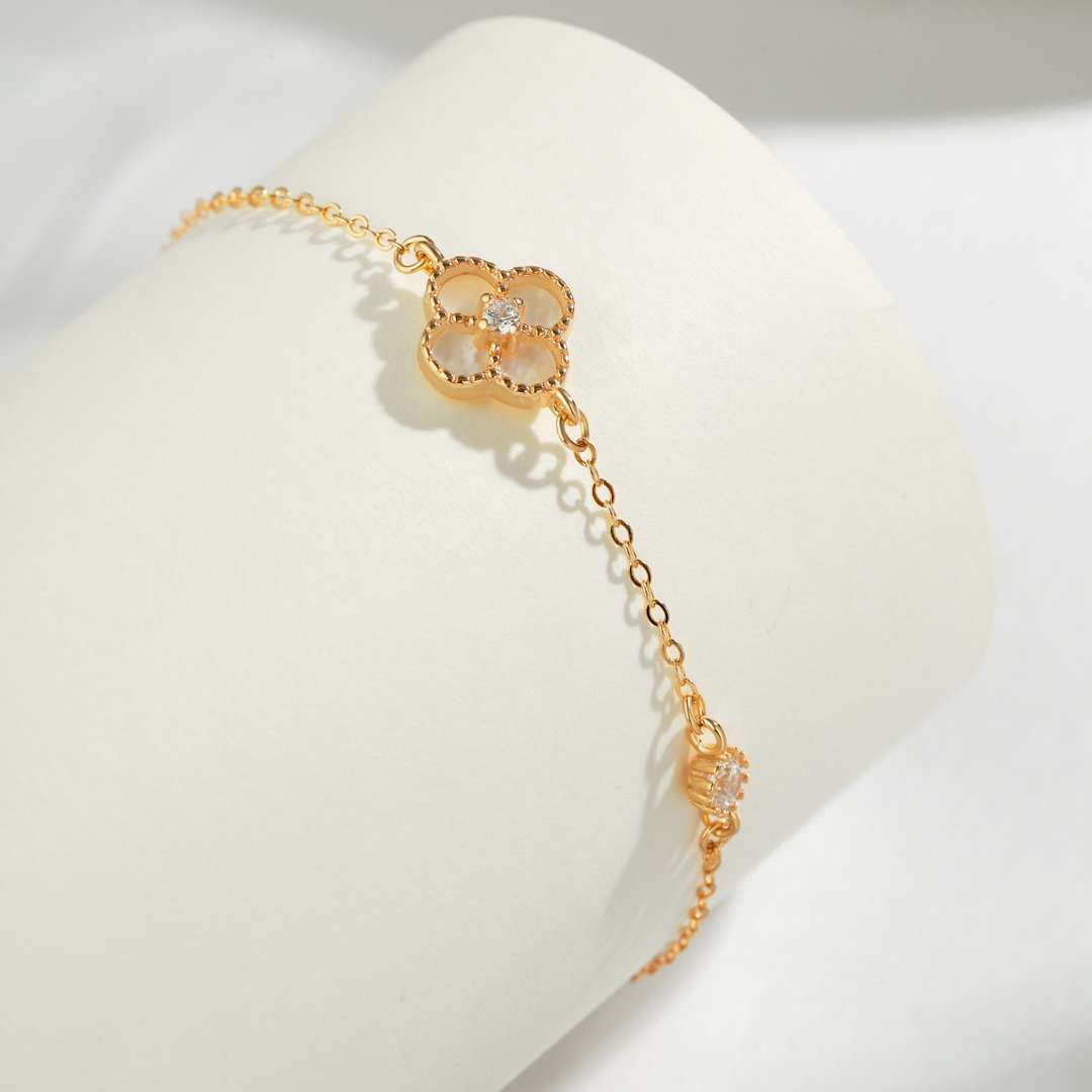 Pomuse Zartes vierblättriges Kleeblatt-Armband