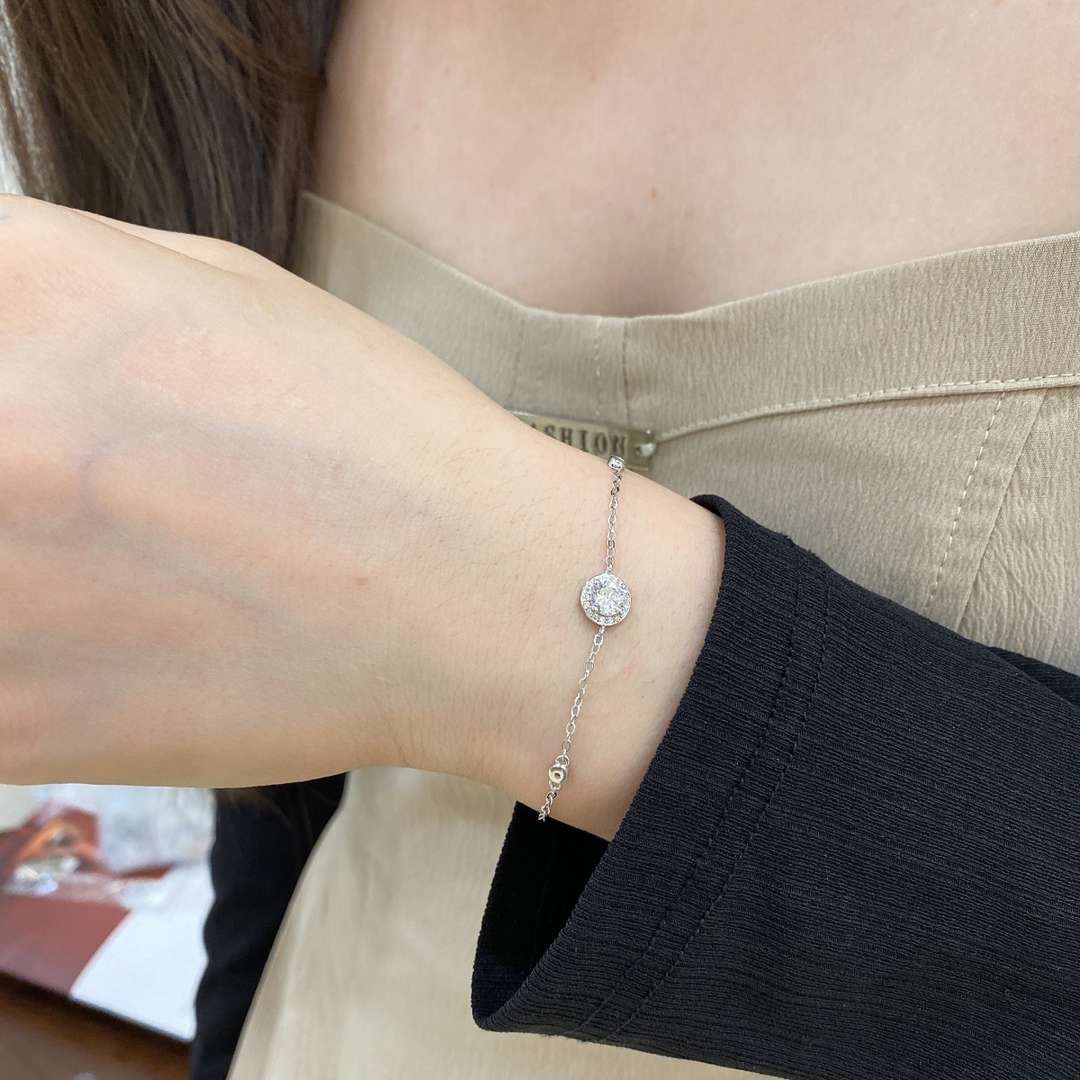 Pomuse Dazzling Round Cut Shape Bracelet