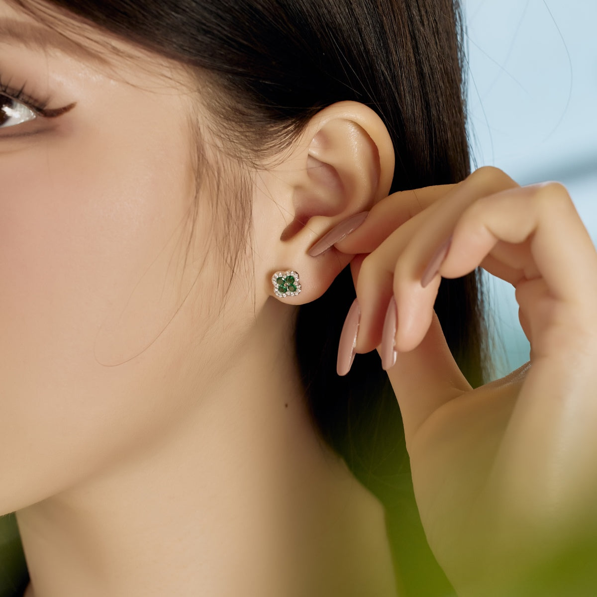 Pomuse Four-Leaf Clover Flower Shaped Earrings