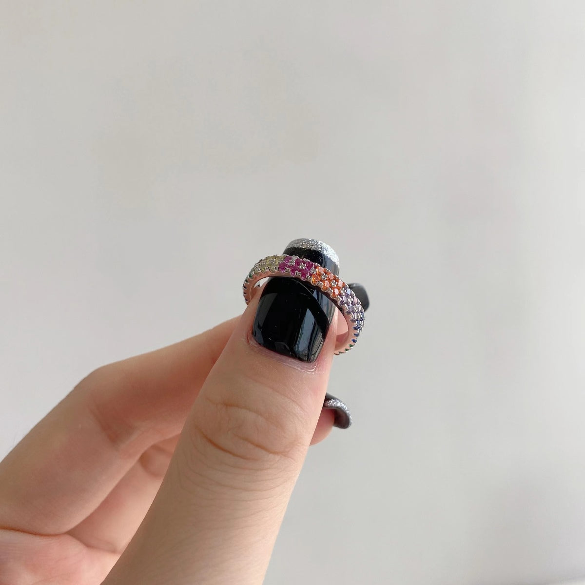 Pomuse Unique Colorful Round Cut Tennis Ring