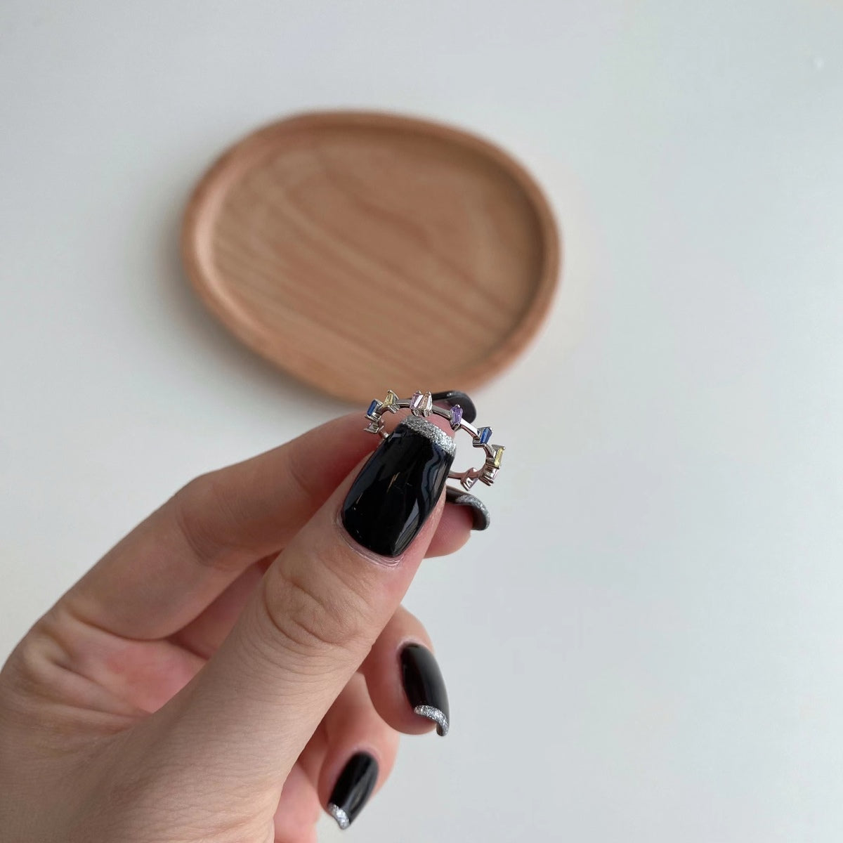 Pomuse Unique Trapezoid Cut Daily Ring