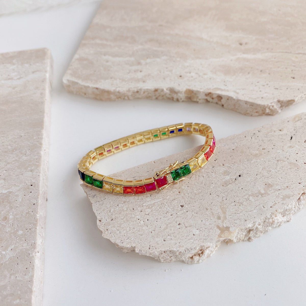 Pomuse Radiant Colorful Princess Cut Tennis Bracelet