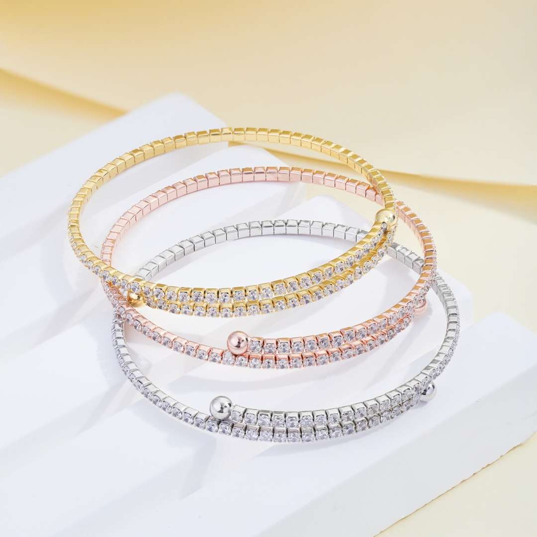 Pomuse Row of Diamonds Round Fashion Bracelet