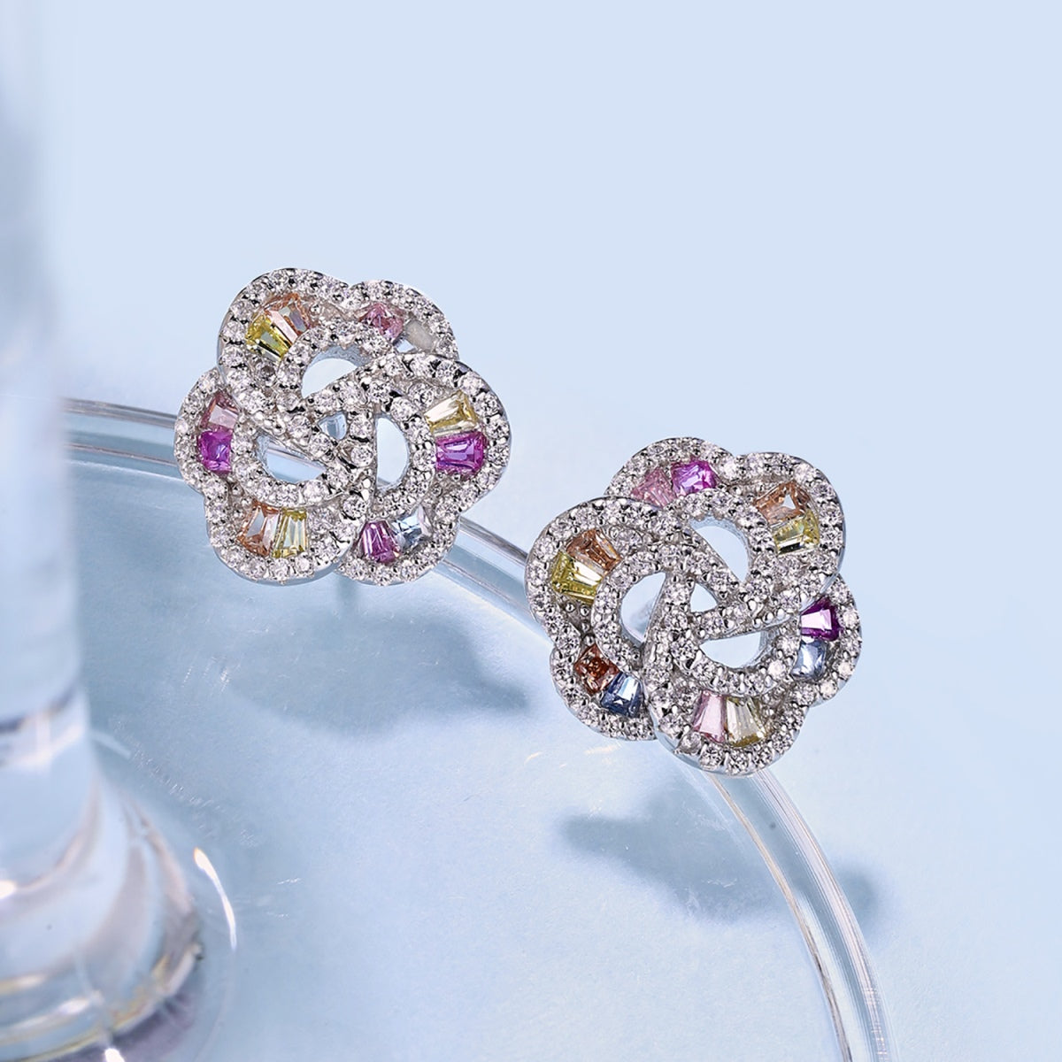 Pomuse – Exquisite Ohrringe in Blumenform für den Alltag