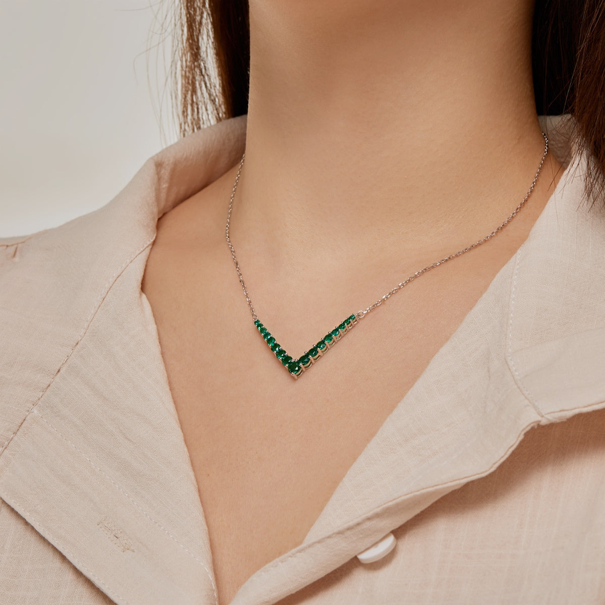 Pomuse Ornate Round Cut Necklace