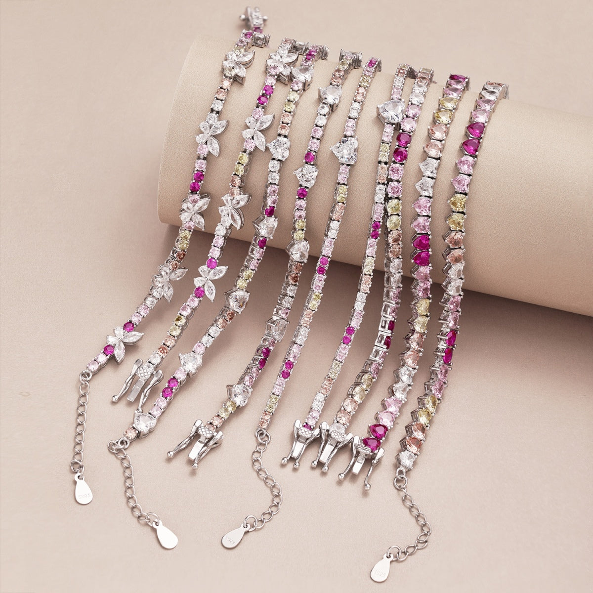 Pomuse Romantic Heart Shape Round Cut Lover Bracelet